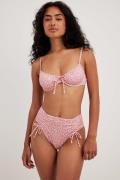 NA-KD Swimwear Högt skuren bikinitrosa - Pink,Flower