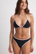 NA-KD Bikinitrosor med kontrast - Black