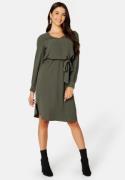 Happy Holly L/S Belted Dress Khaki green 32/34