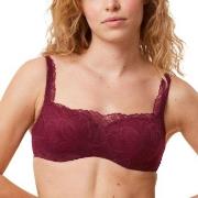 Triumph BH Body Make-Up Illusion Lace Balconette Vinröd D 70 Dam