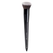 Brushworks No. 3 Multi-Tasking Brush