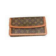 Louis Vuitton Vintage Brun Läder Louis Vuitton Clutch Brown, Dam