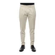 Fay Chinos White, Herr