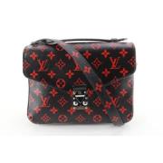 Louis Vuitton Vintage Skulderväska som är begagnad Black, Dam