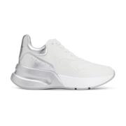 Alexander McQueen Oversized Runner Sneakers White, Dam
