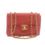 Chanel Vintage Skulderväska som är begagnad Red, Dam