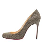 Christian Louboutin Pre-owned Pre-owned Tyg klackskor Gray, Dam