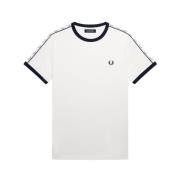 Fred Perry Ringer T-shirt inspirerad av 90-talet med Laurel Crown Tape...