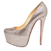 Christian Louboutin Pre-owned Pre-owned Tyg klackskor Gray, Dam