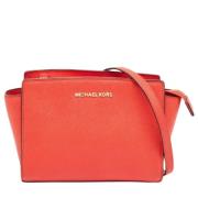 Michael Kors Pre-owned Pre-owned Laeder axelremsvskor Red, Dam