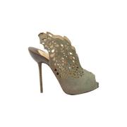 Christian Louboutin Pre-owned Pre-owned Ylle klackskor Gray, Dam