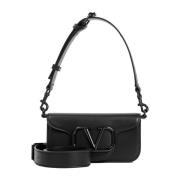 Valentino Garavani Svart Läder Axelväska Ss24 Black, Herr