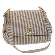 Chanel Vintage Pre-owned Canvas axelremsvskor Beige, Dam