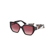 Guess Stiliga solglasögon med bordeaux gradientlins Black, Dam