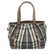 Burberry Vintage Pre-owned Laeder totevskor Multicolor, Dam