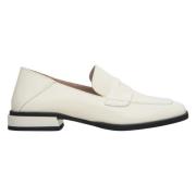 Estro Kvinnors Off-White Läder Loafers med Låg Klack White, Dam