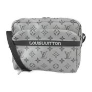 Louis Vuitton Vintage Pre-owned Canvas axelremsvskor Gray, Dam