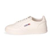 Autry Läder Low-Top Sneaker med Ikoniska Detaljer White, Herr