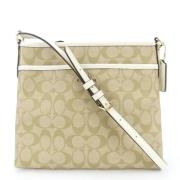 Coach Pre-owned Pre-owned Plast axelremsvskor Beige, Dam