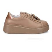 Gio+ Beige Lädersneakers med Laminerad Detalj Beige, Dam