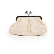 Max Mara Weekend Ivory Läderclutch med Metalllogo Beige, Dam