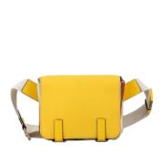 Loewe Pre-owned Pre-owned Canvas axelremsvskor Yellow, Dam