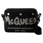 Alexander McQueen Plast crossbodyvskor Black, Dam