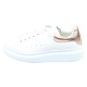 Alexander McQueen Vit/Roséguld Sneaker med Stora Snören White, Dam