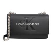 Calvin Klein Jeans Justerbart Axelväska med Spänne Black, Dam