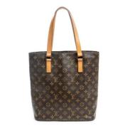 Louis Vuitton Vintage Pre-owned Belagd canvas axelremsvskor Brown, Dam