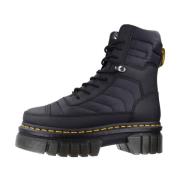 Dr. Martens Lace-up Boots Black, Dam