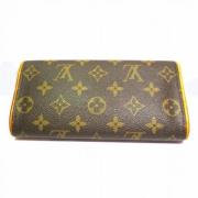 Louis Vuitton Vintage Pre-owned Canvas axelremsvskor Brown, Dam