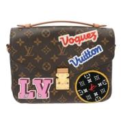 Louis Vuitton Vintage Pre-owned Canvas kuvertvskor Brown, Dam