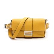 Fendi Vintage Pre-owned Laeder axelremsvskor Yellow, Herr