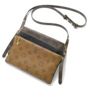 Louis Vuitton Vintage Pre-owned Canvas crossbodyvskor Black, Dam