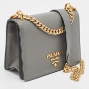 Prada Vintage Pre-owned Tyg prada-vskor Gray, Dam