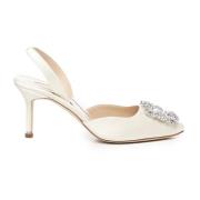 Manolo Blahnik Vita Slingback Pumps med Kristallspänne White, Dam