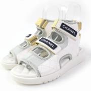 Chanel Vintage Pre-owned Tyg sandaler White, Dam