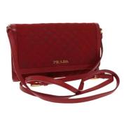 Prada Vintage Pre-owned Nylon prada-vskor Red, Dam