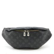 Louis Vuitton Vintage Pre-owned Canvas crossbodyvskor Black, Dam