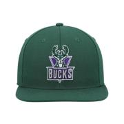 Mitchell & Ness Grön Bucks Team Ground 2.0 Snapback Green, Herr