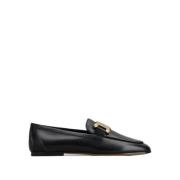 Tod's Svarta platta skor med kedjeaccessoar Black, Dam