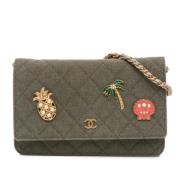 Chanel Vintage Pre-owned Canvas crossbodyvskor Green, Dam