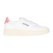 Autry Lädersneakers med Broderad Logotyp White, Dam