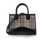 Burberry Klassisk Check Skuldväska med Knappstängning Black, Dam