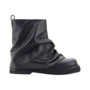 The Attico Stiliga kalvskinn ankelboots med metalllogo Black, Dam