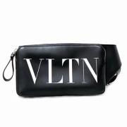 Valentino Vintage Pre-owned Laeder crossbodyvskor Black, Dam