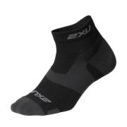 2XU Vectr Light Cush 1/4 Crew Sock Black/Titanium