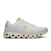 On Women's Cloudflow 4 White - Sand