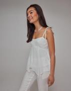 Nelly - Vit - Chiffon Strap Top